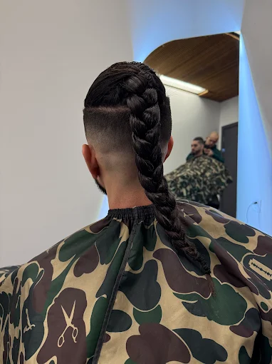 Signature Braid